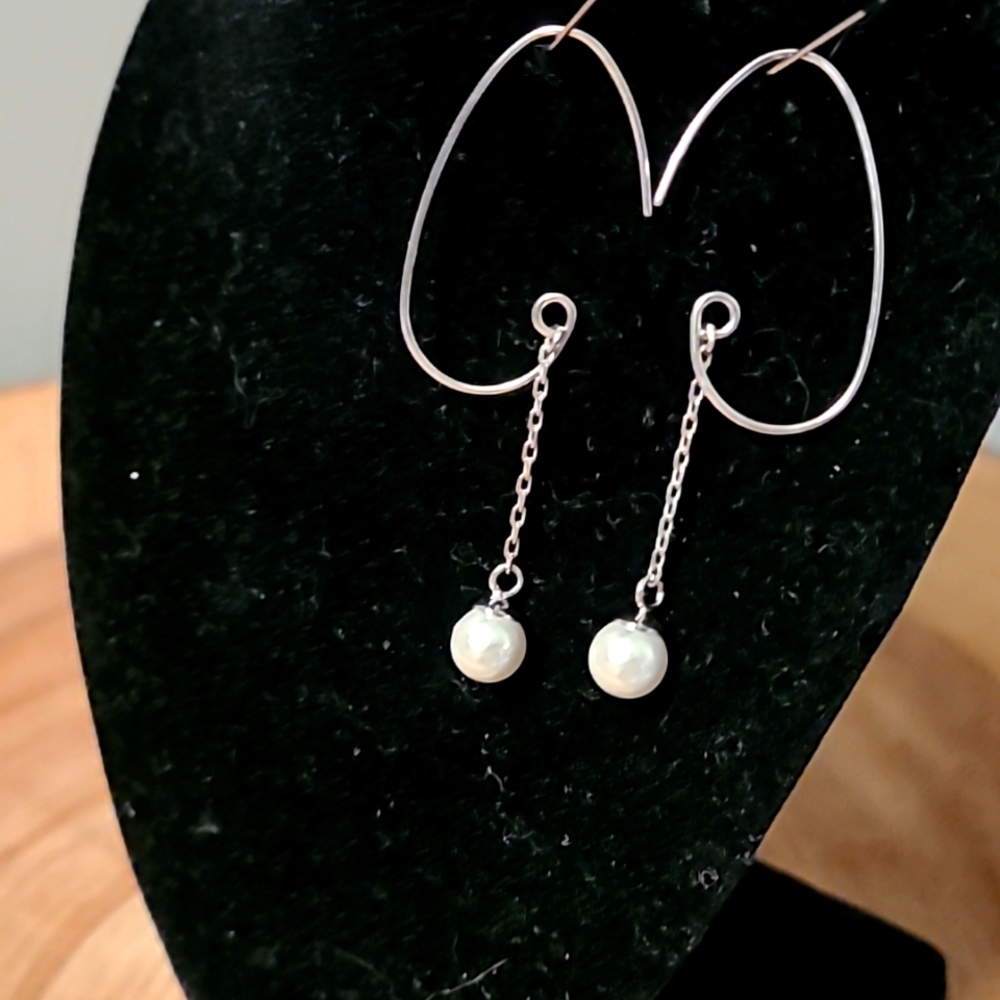 *2/$20 closet clearout* Like new - 925 dangle earrings